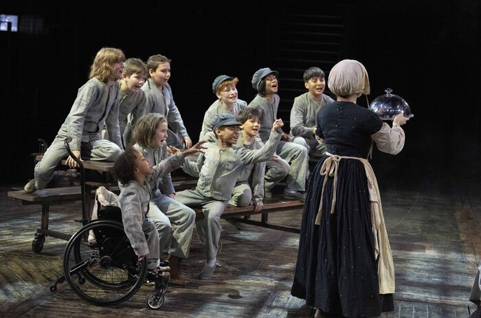 Video/Photos: First Look At OLIVER! At Leeds Playhouse Image