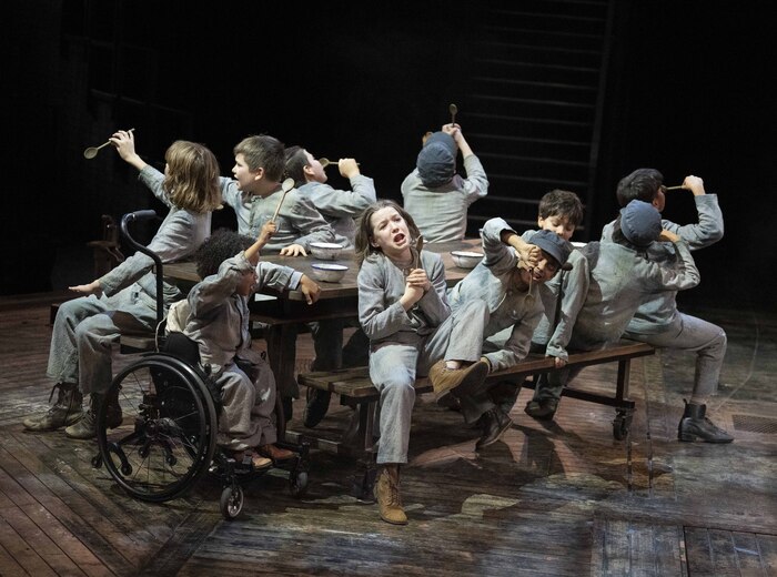 Video/Photos: First Look At OLIVER! At Leeds Playhouse Image
