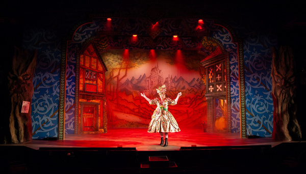 Photos: First Look At Snow White At The Malthouse Canterbury Image