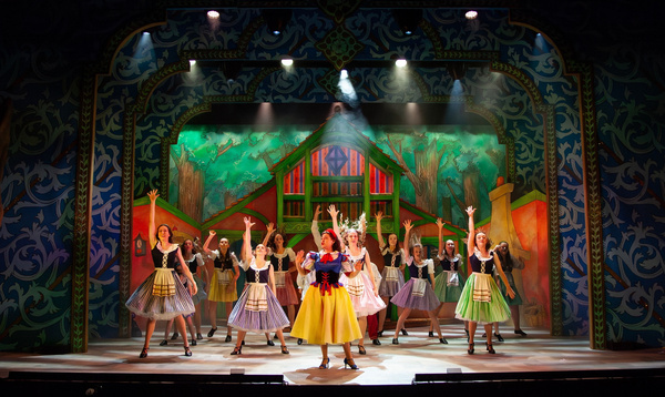 Photos: First Look At Snow White At The Malthouse Canterbury 