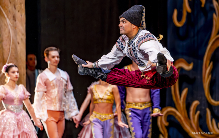 Feature: THE NUTCRACKER PRESENTED BY STATE BALLET THEATRE OF UKRAINE at The Lyric Image