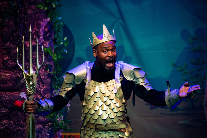 Photos: First Look at THE LITTLE MERMAID Pantomime at Hoxton Hall Image