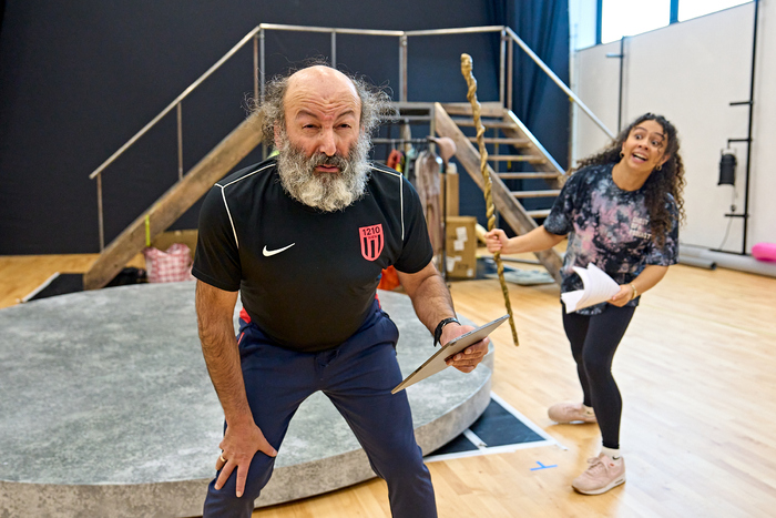 Photos: Inside Rehearsal For Spymonkey's THE FROGS Image