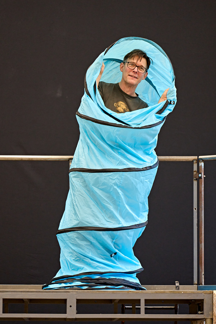 Photos: Inside Rehearsal For Spymonkey's THE FROGS Image