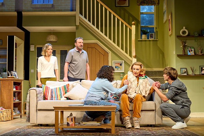 Photos: First Look at THE UNFRIEND at Wyndham's Theatre Image