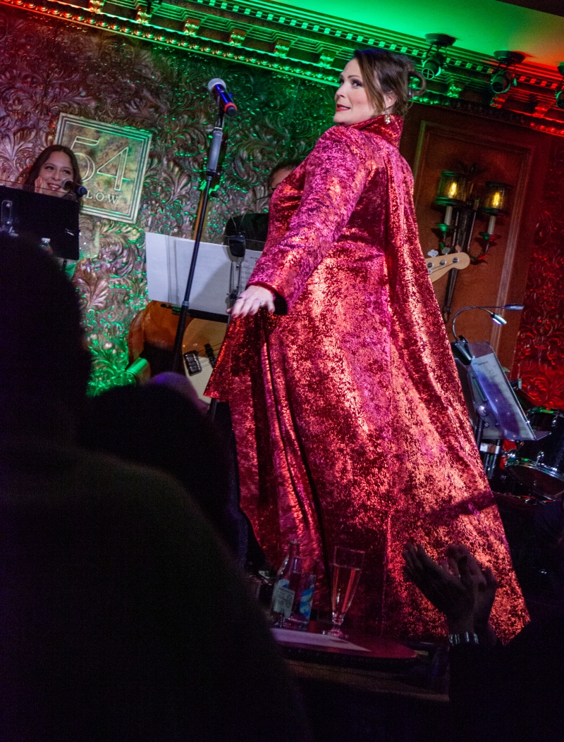 Review: LISA HOWARD'S HOLIDAY SPECIAL! At 54 Below NOT a Cookie Cutter Christmas Show! Image
