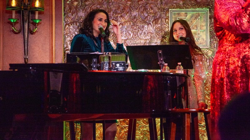 Review: LISA HOWARD'S HOLIDAY SPECIAL! At 54 Below NOT a Cookie Cutter Christmas Show! Image