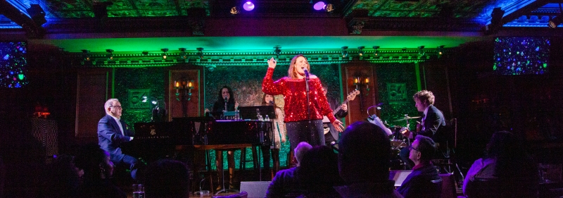 Review: LISA HOWARD'S HOLIDAY SPECIAL! At 54 Below NOT a Cookie Cutter Christmas Show! Image