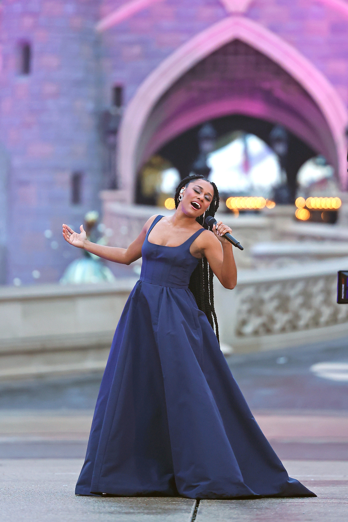 Photos: ALADDIN, Ariana DeBose & More Perform at Disney's Christmas Day Parade Image
