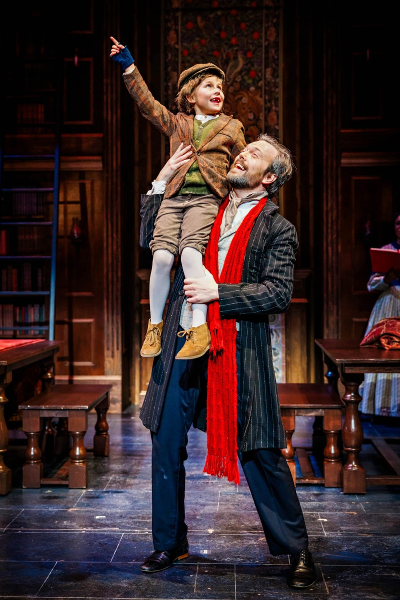 Review: A CHRISTMAS CAROL at TheatreSquared Puts a Creative Spin to The Storytelling 