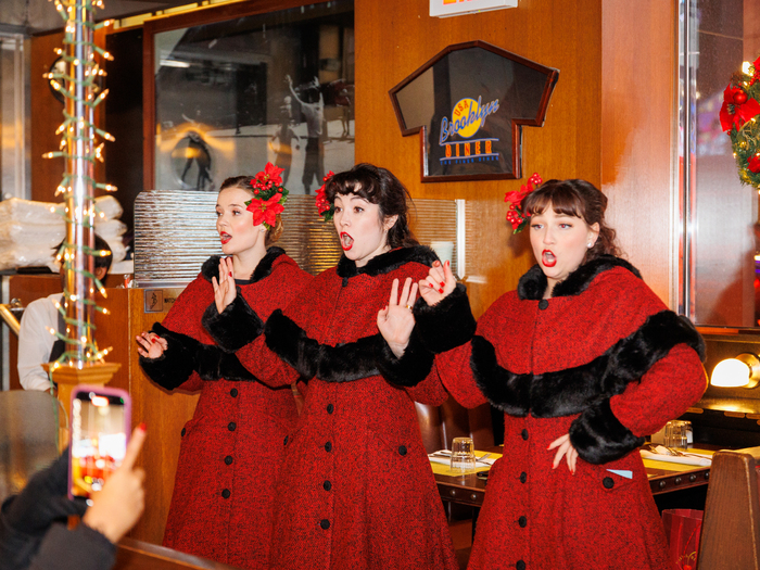 Photos: The Satin Dollz Tour New York City Restaurants with Christmas Caroling  Image