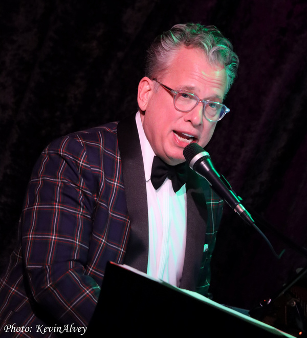Photos: A SWINGING BIRDLAND CHRISTMAS Storms The Stage For The Fourteenth Year Image