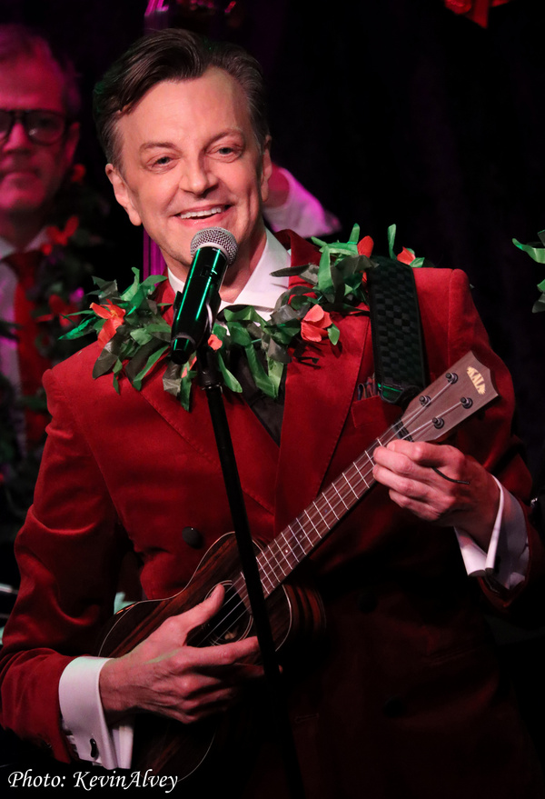 Photos: A SWINGING BIRDLAND CHRISTMAS Storms The Stage For The Fourteenth Year Image