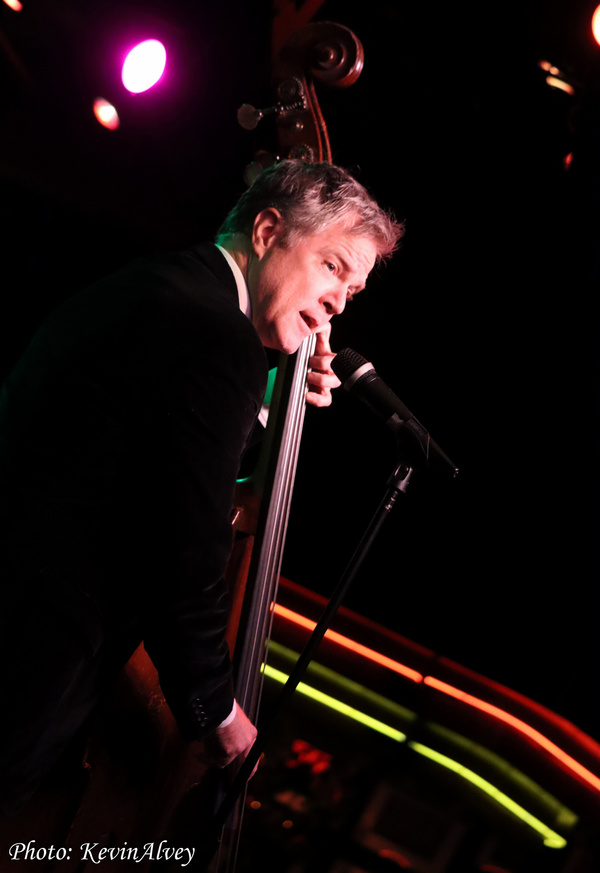 Photos: A SWINGING BIRDLAND CHRISTMAS Storms The Stage For The Fourteenth Year Image