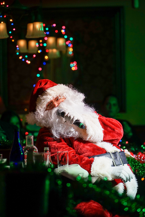 Photos: JOE ICONIS' CHRISTMAS EXTRAVAGANZA Lights Up 54 Below With Unprecedented Holiday Cheer 