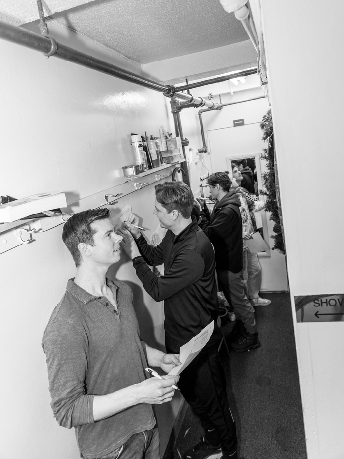 Photos: The Comedian Harmonists of HARMONY Judge HADESTOWN Holiday Dressing Room Door Contest Image