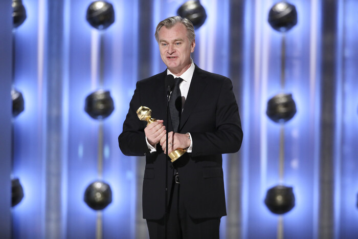 Photos: Inside the Golden Globes With Emma Stone, Taylor Swift & More Image