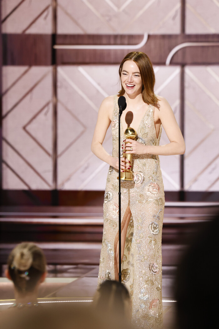 Photos: Inside the Golden Globes With Emma Stone, Taylor Swift & More Image