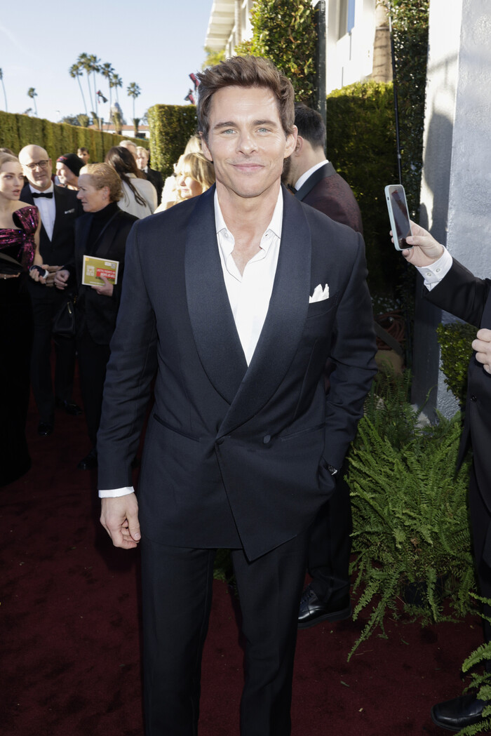 Photos: Inside the Golden Globes With Emma Stone, Taylor Swift & More Image
