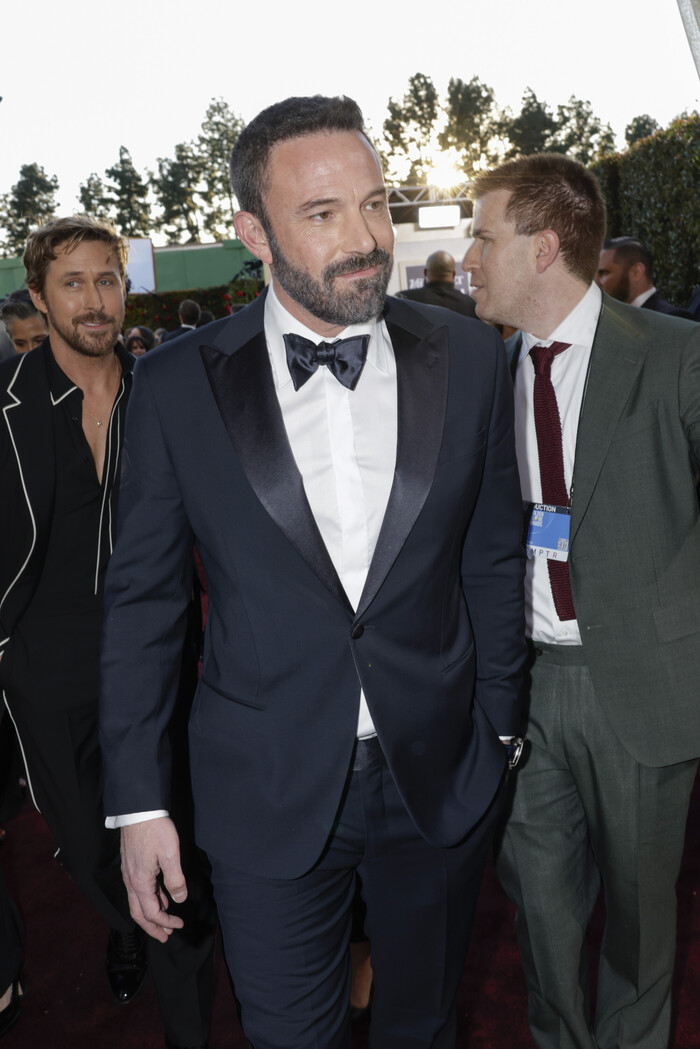 Photos: Inside the Golden Globes With Emma Stone, Taylor Swift & More Image