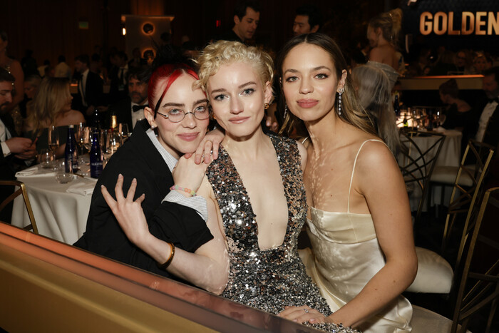Photos: Inside the Golden Globes With Emma Stone, Taylor Swift & More Image