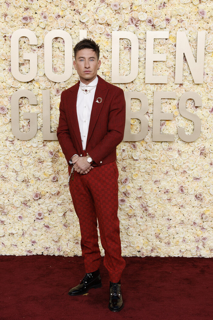 Photos: Inside the Golden Globes With Emma Stone, Taylor Swift & More Image