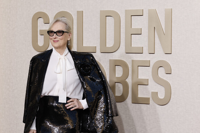 Photos: Inside the Golden Globes With Emma Stone, Taylor Swift & More Image