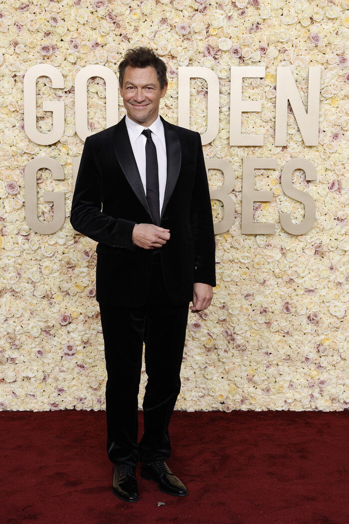 Photos: Inside the Golden Globes With Emma Stone, Taylor Swift & More Image