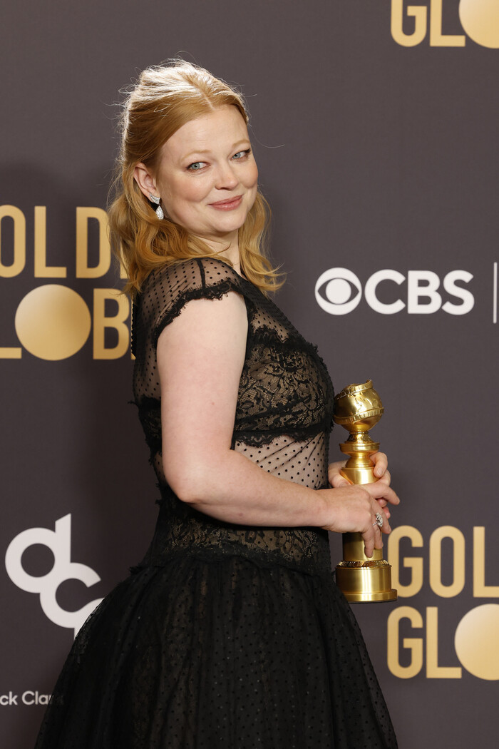 Photos: Inside the Golden Globes With Emma Stone, Taylor Swift & More Image