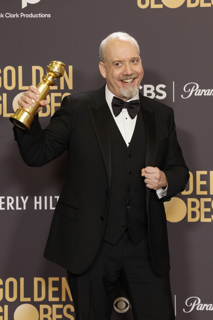 Photos: Inside the Golden Globes With Emma Stone, Taylor Swift & More Image