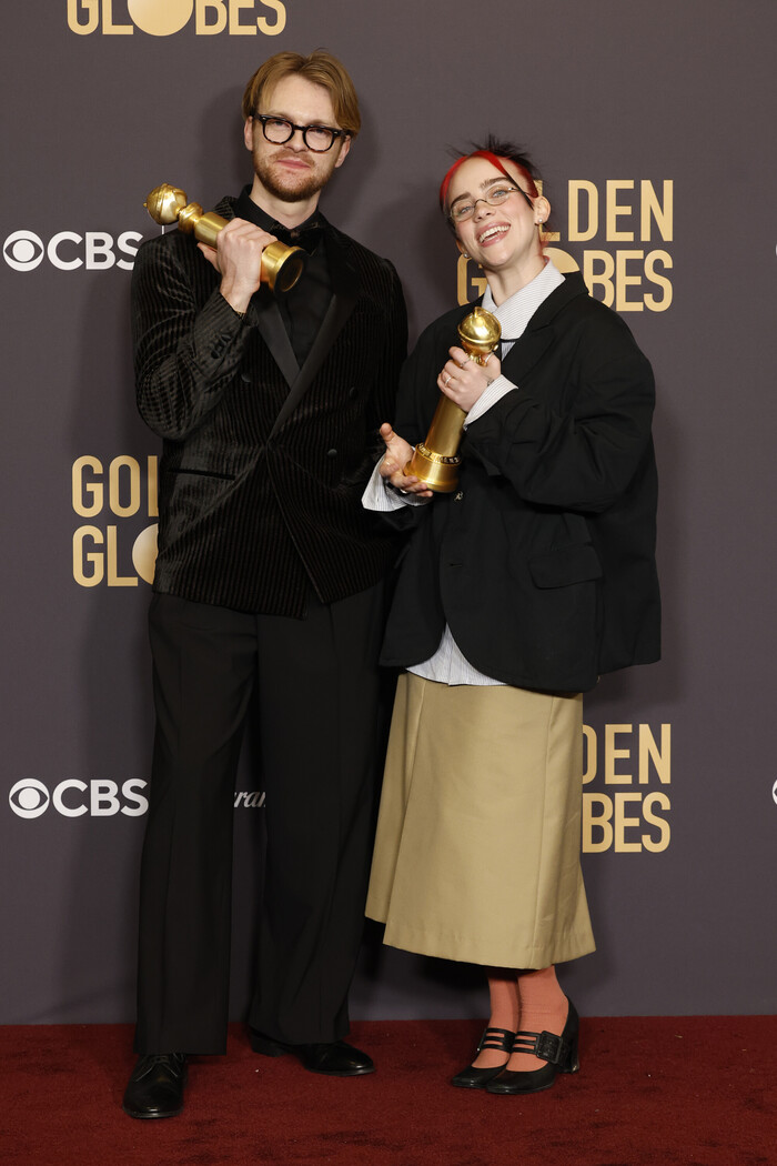 Photos: Inside the Golden Globes With Emma Stone, Taylor Swift & More Image