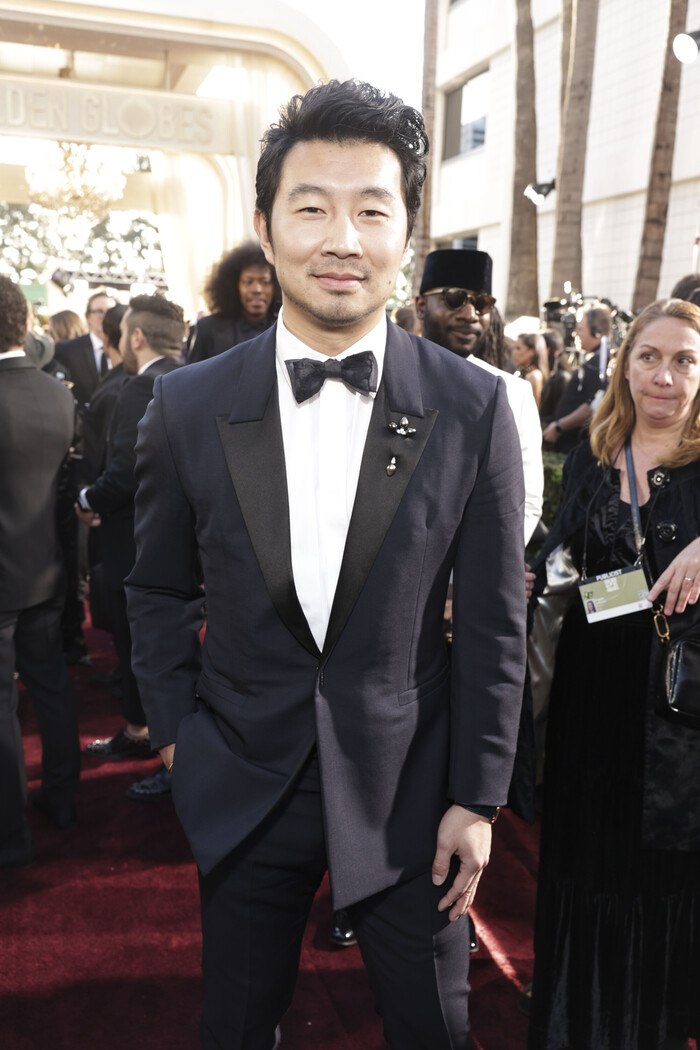 Photos: Inside the Golden Globes With Emma Stone, Taylor Swift & More Image