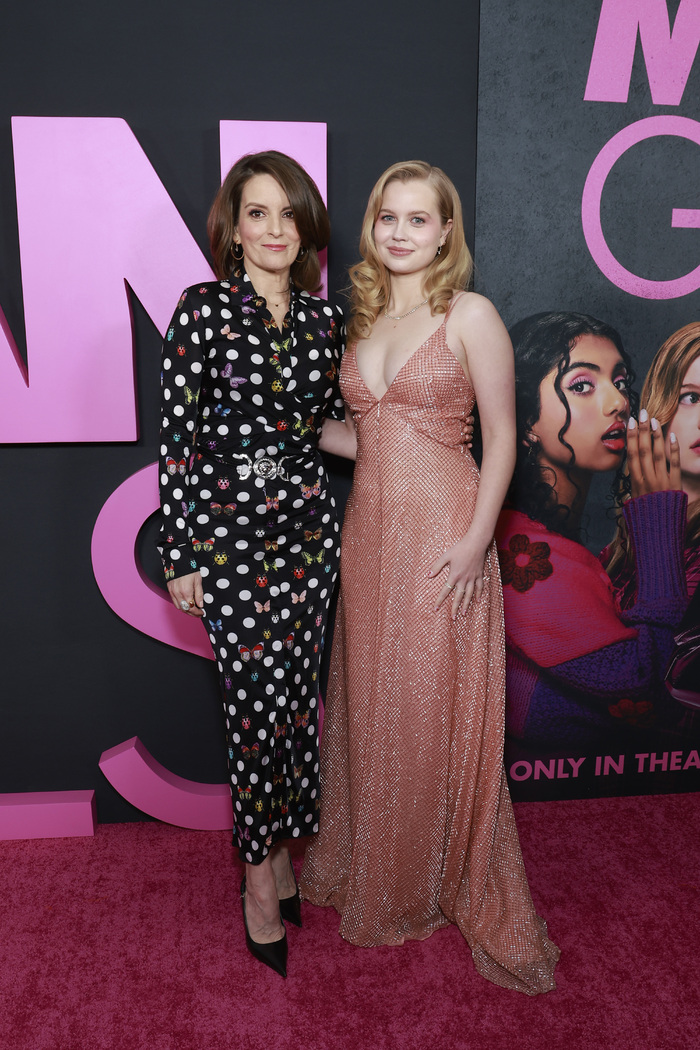 Photos: Inside the MEAN GIRLS Premiere With Tina Fey, Lindsay Lohan, Reneé Rapp & More Image