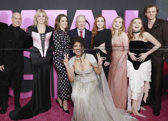 Photos: Inside the MEAN GIRLS Premiere With Tina Fey, Lindsay Lohan, Reneé Rapp & More Image
