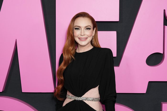 Photos: Inside the MEAN GIRLS Premiere With Tina Fey, Lindsay Lohan, Reneé Rapp & More Image