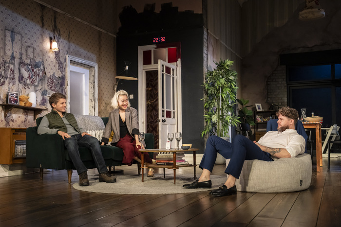 Photos: First Look at the UK Tour of 2:22 - A GHOST STORY 