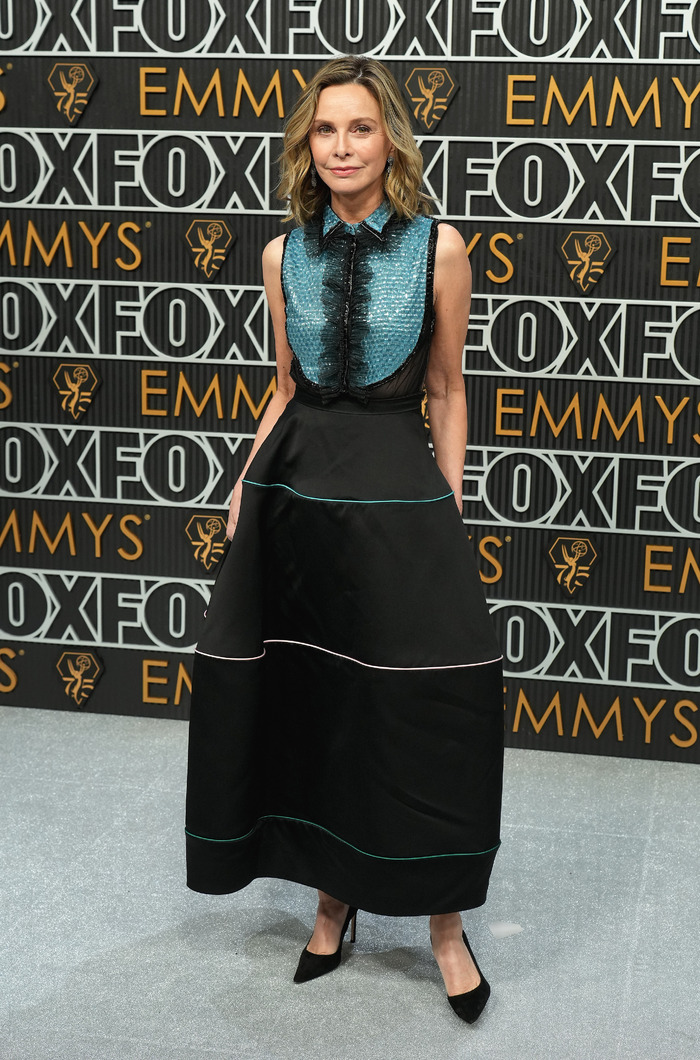 Photos: Inside the 75th Emmy Award With Niecy Nash-Betts, Jennifer Coolidge & More Image