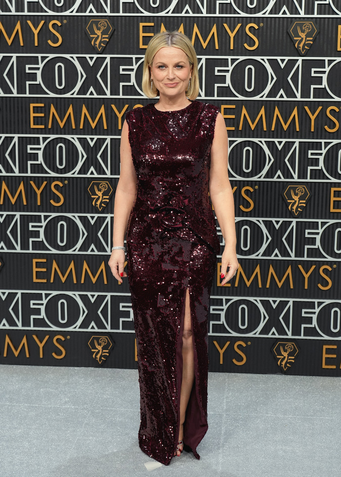 Photos: Inside the 75th Emmy Award With Niecy Nash-Betts, Jennifer Coolidge & More Image