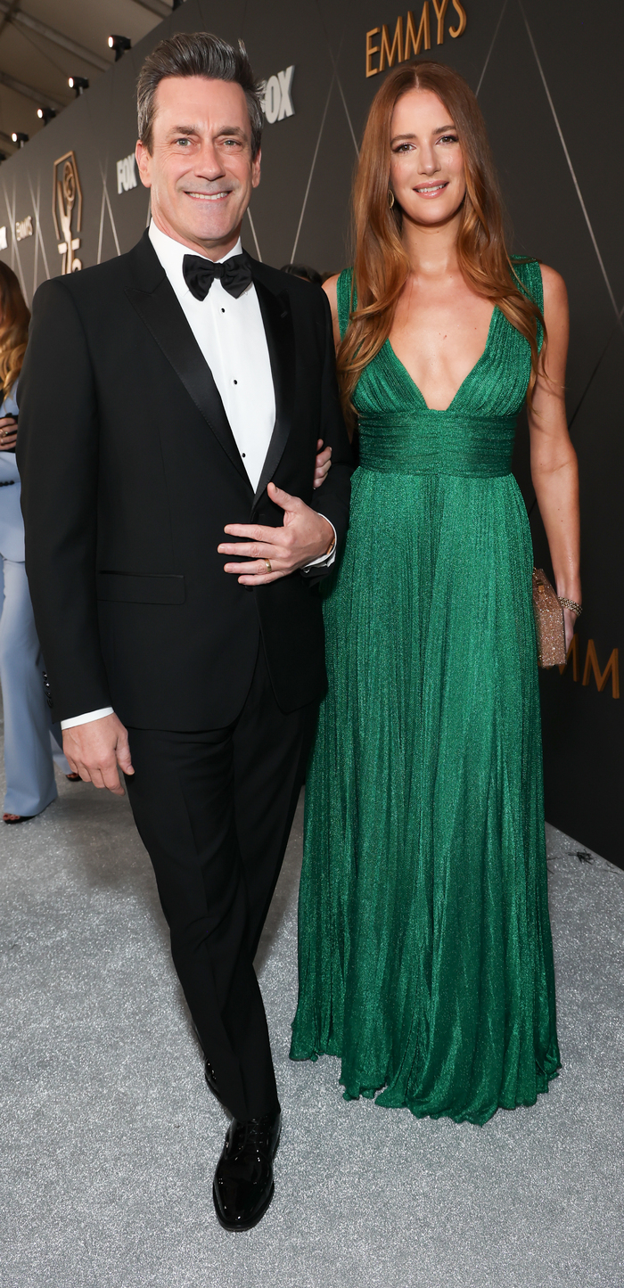 Photos: Inside the 75th Emmy Award With Niecy Nash-Betts, Jennifer Coolidge & More Image