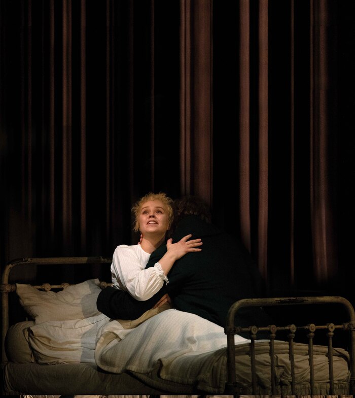 Photos: See New Production Images of LES MISERABLES in the West End Image