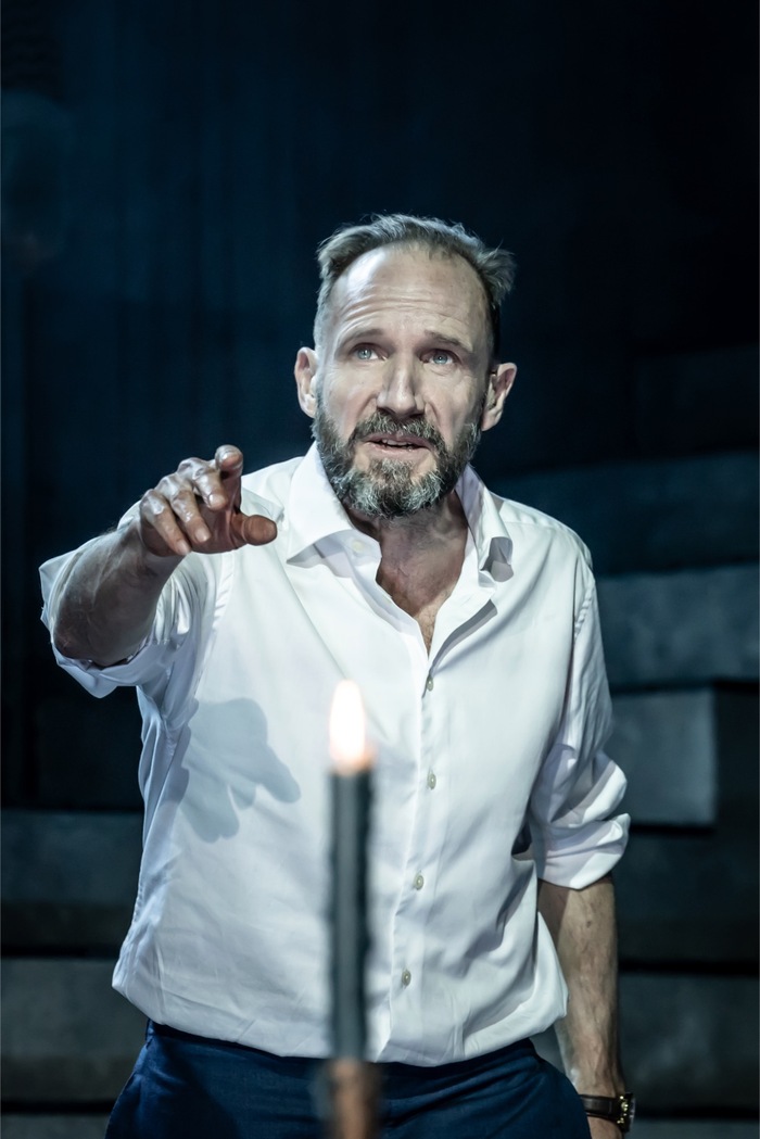 Photos: MACBETH Starring Ralph Fiennes & Indira Varma Image