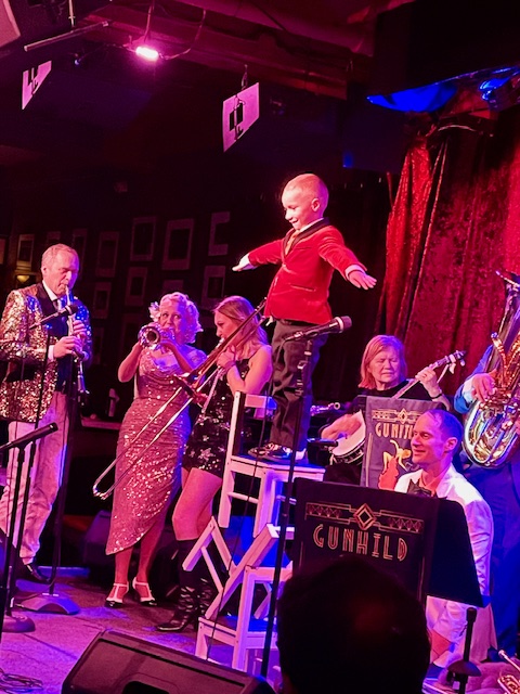 Review: GUNHILD CARLING AND FAMILY Entertain The Crowd At Birdland Image
