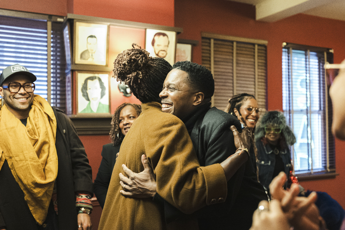 Photos: Leslie Odom, Jr. Honored With Sardi's Portrait Image