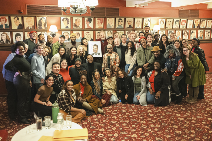 Photos: Leslie Odom, Jr. Honored With Sardi's Portrait Image