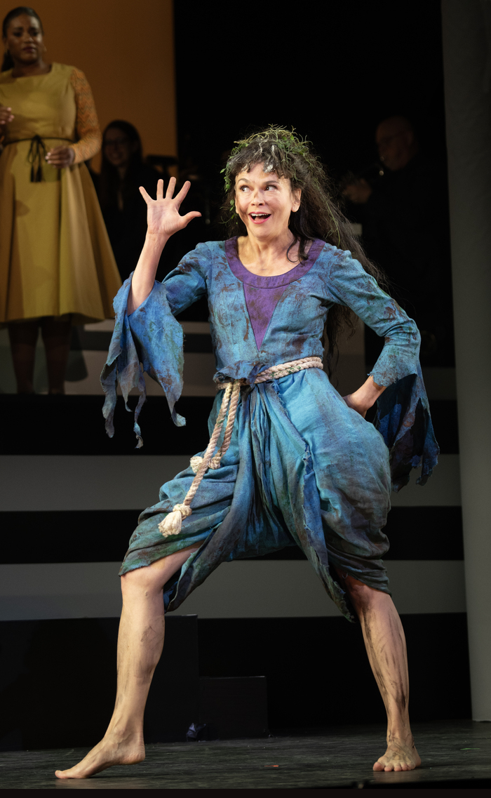 Photos: First Look at Sutton Foster, J. Harrison Ghee & More in ONCE UPON A MATTRESS Image