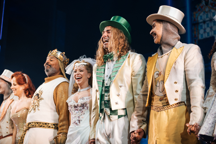 Jonathan Bennett and the cast of SPAMALOT Photo