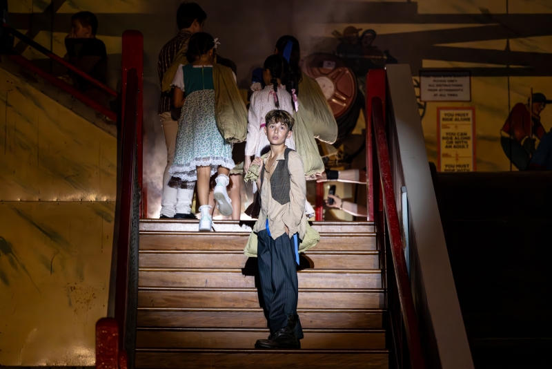 REVIEW: Guest Reviewer Hums Engineer Shares His Thoughts On NIGHT SONGS AT CONEY ISLAND Image