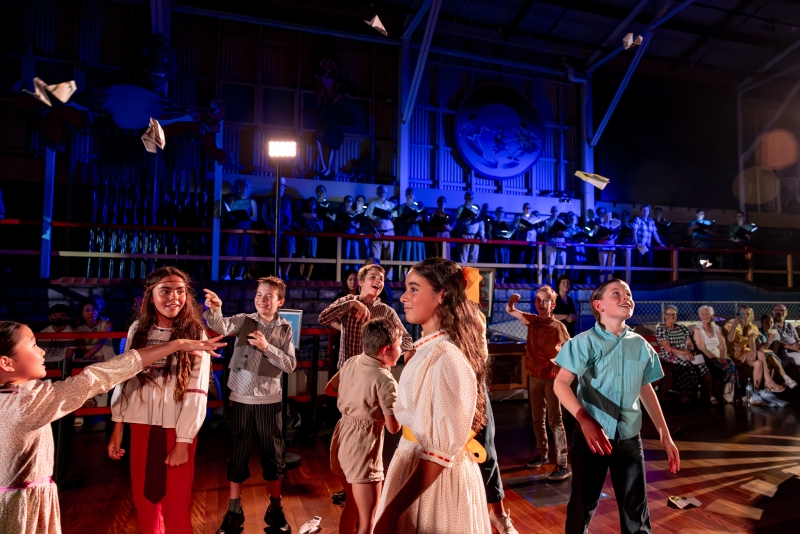 REVIEW: Guest Reviewer Hums Engineer Shares His Thoughts On NIGHT SONGS AT CONEY ISLAND Image