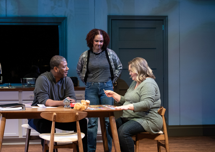 Photos: First Look At Pulitzer Prize-Winning NEXT TO NORMAL At Round House Theatre Image