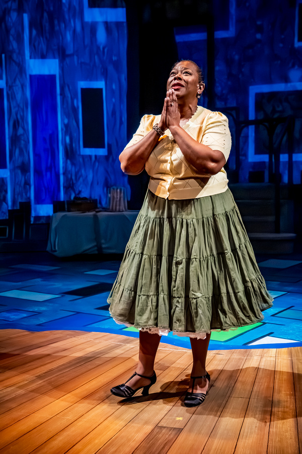 Photos: First Look at Greta Oglesby's HANDPRINTS At History Theatre Image